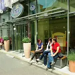 酒店 Orel 马里博尔