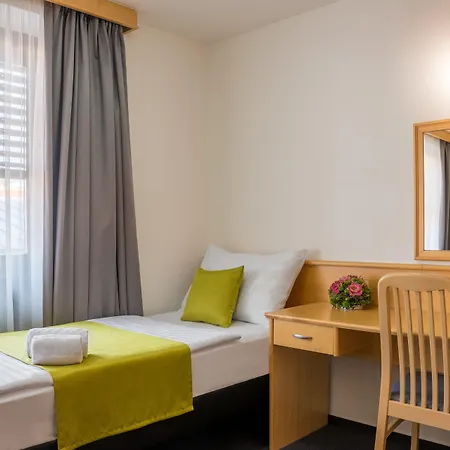 Hotel Orel 3*
