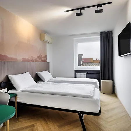 Orel Hotel